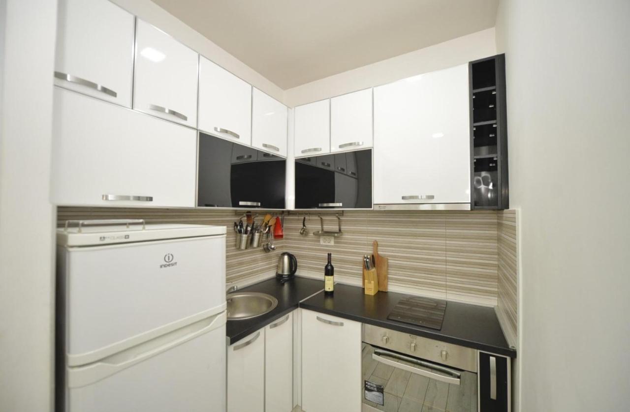 Central Apartment Njegoseva 214 Kotor Bagian luar foto