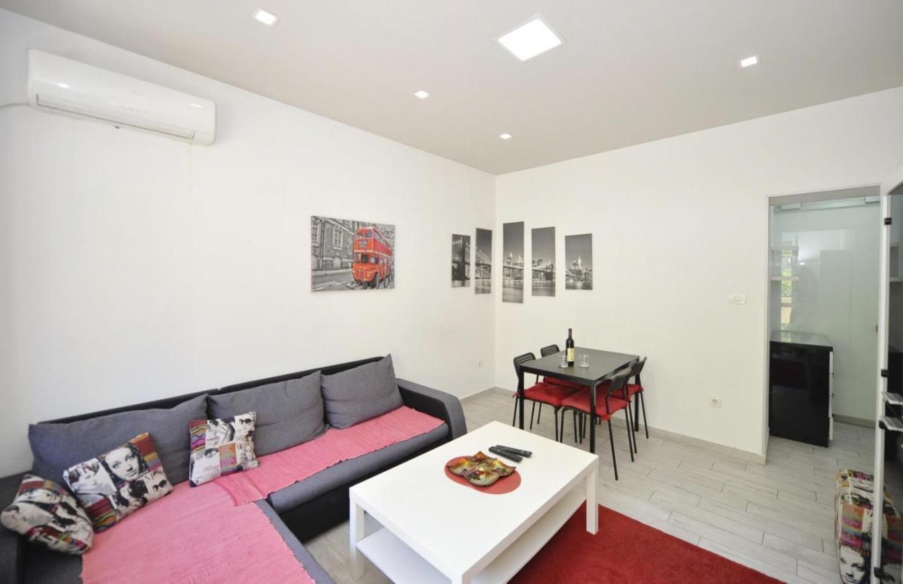 Central Apartment Njegoseva 214 Kotor Bagian luar foto